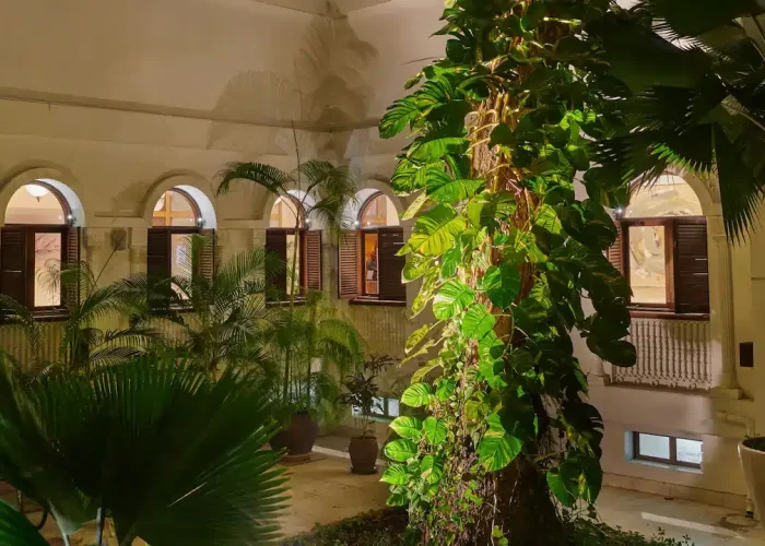 Park-Hyatt-Zanzibar-P291-Mango-Tree-Courtyard.16x9