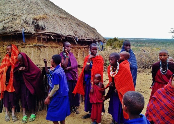 Visite-de-village-de-Maasai-en-TZ-1-rcuprfzn3muhyudonzi6vjxxkyw7i68gzgev7c6op4